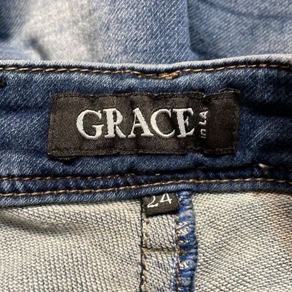 Grace Women’s skinny distressed jeans. Size 24 - Picture 11 of 15